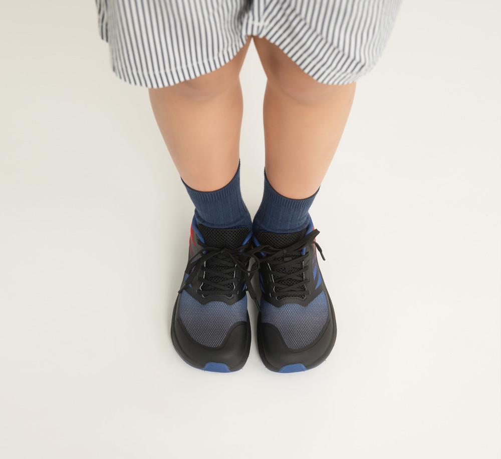 ATHREAMキッズ スニーカー